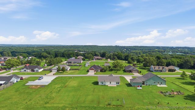 6403 W 4915, Pryor, OK 74361