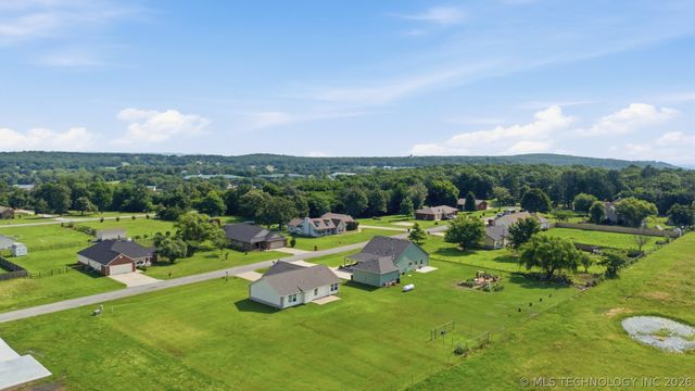 6403 W 4915, Pryor, OK 74361