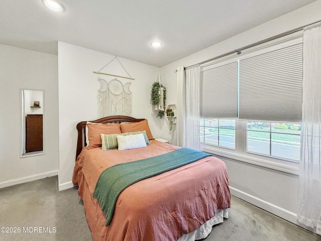 2 Hearth Court, Howell, NJ 07731