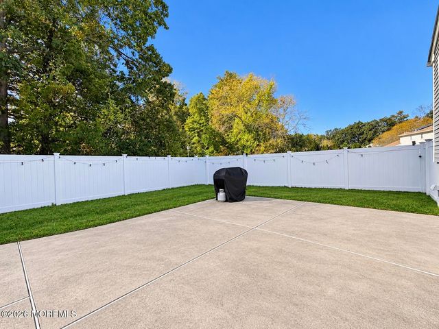 2 Hearth Court, Howell, NJ 07731