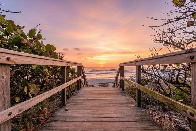 941 Ocean Drive, Juno Beach, FL 33408