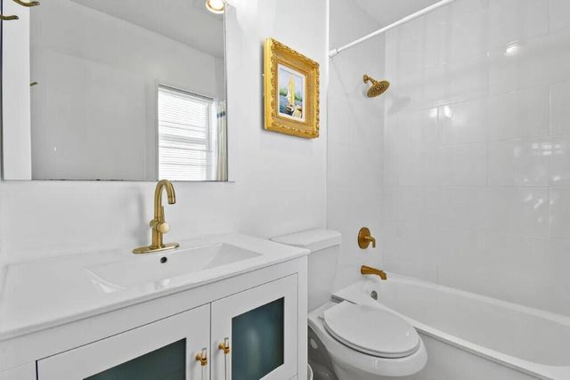941 Ocean Drive, Juno Beach, FL 33408