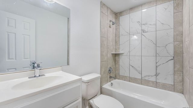 474 ridgehaven, Canyon Lake, TX 78133