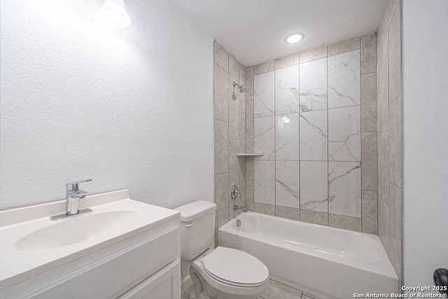 474 ridgehaven, Canyon Lake, TX 78133