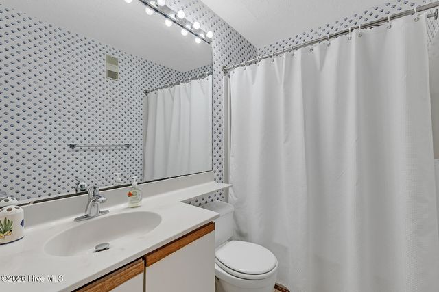 1001 Pelican Court, Kure Beach, NC 28449