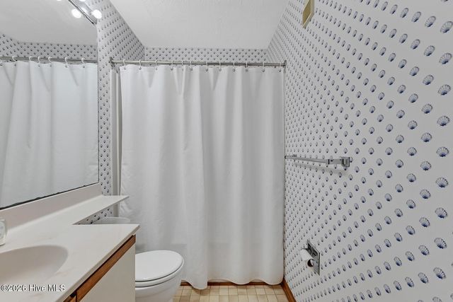 1001 Pelican Court, Kure Beach, NC 28449