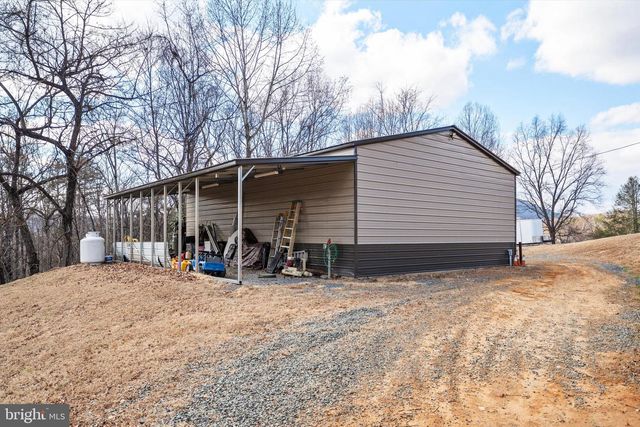 436 CASTLETON VIEW RD, Castleton, VA 22716