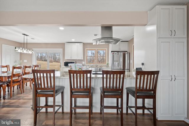 436 CASTLETON VIEW RD, Castleton, VA 22716