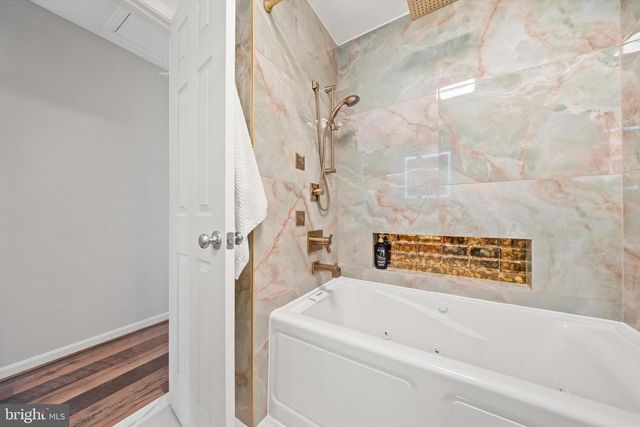 436 CASTLETON VIEW RD, Castleton, VA 22716