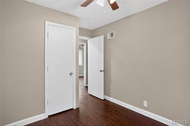 262 Coburg Drive, St Louis, MO 63137