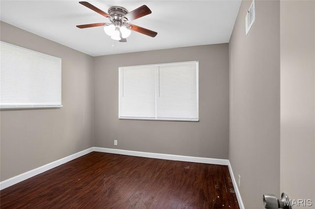 262 Coburg Drive, St Louis, MO 63137