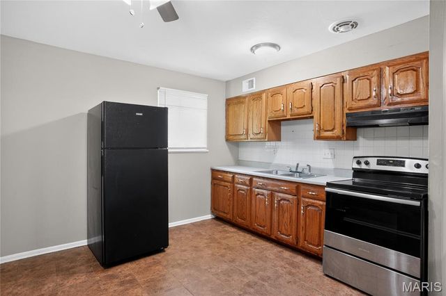 262 Coburg Drive, St Louis, MO 63137