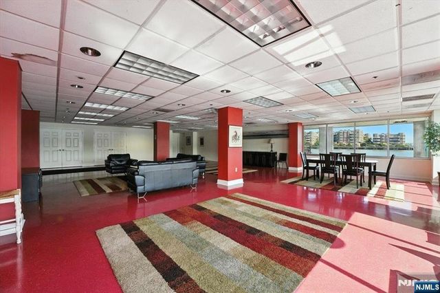 252 The Promenade 9-252, Edgewater, NJ 07020