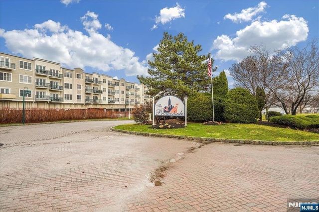 252 The Promenade 9-252, Edgewater, NJ 07020