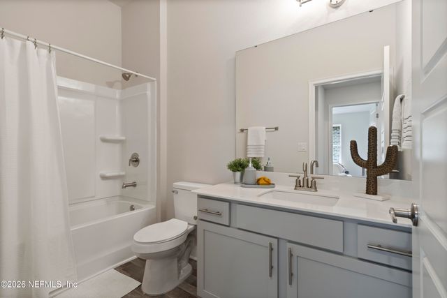 8303 HELMSLEY Boulevard, Jacksonville, FL 32219