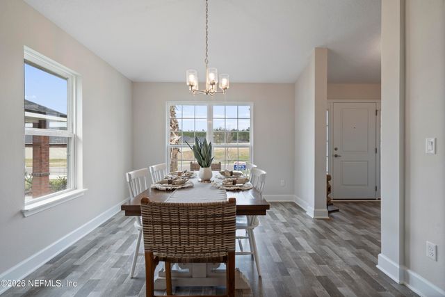 8303 HELMSLEY Boulevard, Jacksonville, FL 32219