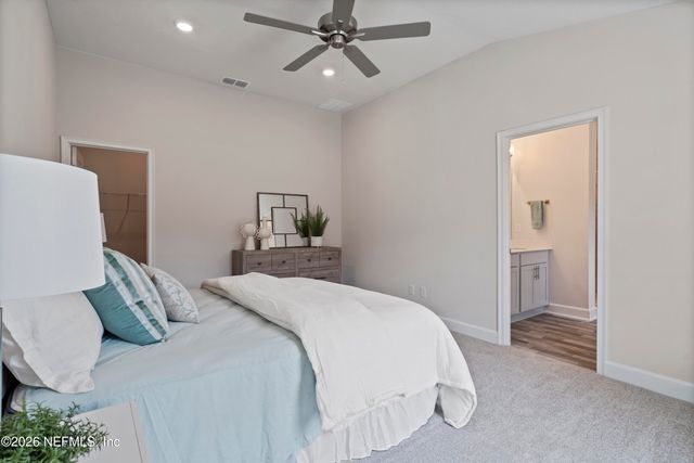 8303 HELMSLEY Boulevard, Jacksonville, FL 32219