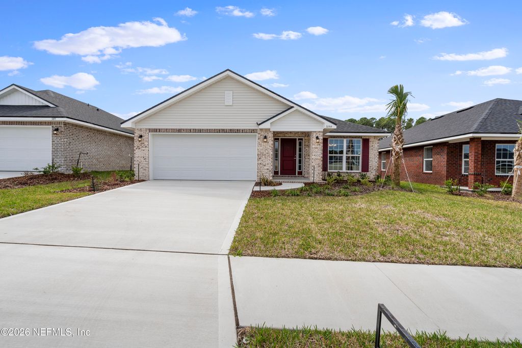 8303 HELMSLEY Boulevard, Jacksonville, FL 32219