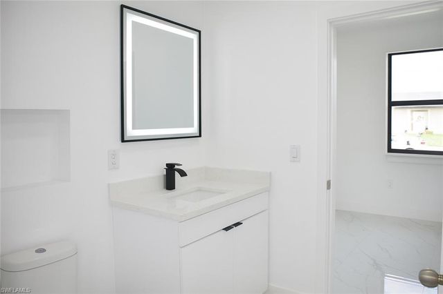 3813 25th ST SW, Lehigh Acres, FL 33976