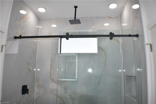 3813 25th ST SW, Lehigh Acres, FL 33976