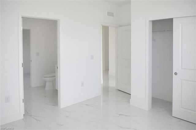 3813 25th ST SW, Lehigh Acres, FL 33976