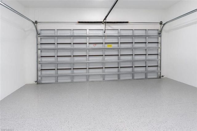 3813 25th ST SW, Lehigh Acres, FL 33976