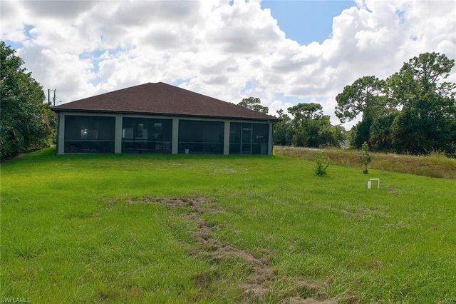 3813 25th ST SW, Lehigh Acres, FL 33976