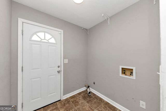 6744 ROCKBRIDGE Road, Stone Mountain, GA 30087
