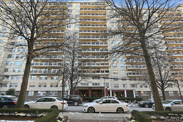 175-20 Wexford Terrace 14U, Jamaica Estates, NY 11432