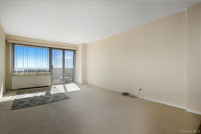 175-20 Wexford Terrace 14U, Jamaica Estates, NY 11432