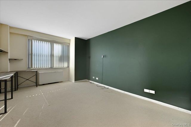 175-20 Wexford Terrace 14U, Jamaica Estates, NY 11432