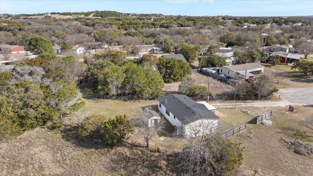 3021 Moon Court, Granbury, TX 76049