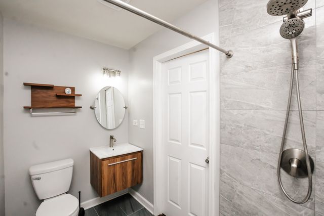 837 Carnaby Court, Schaumburg, IL 60194