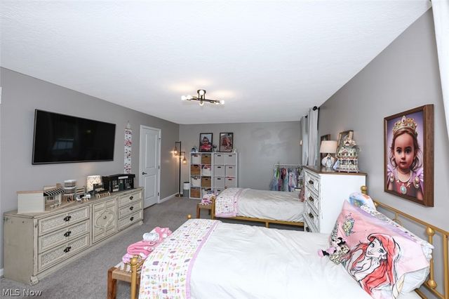 3021 Stonehurst Road, Uniontown, OH 44685