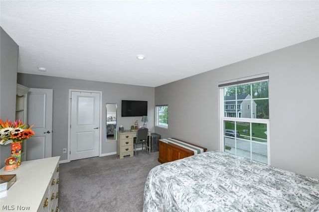 3021 Stonehurst Road, Uniontown, OH 44685