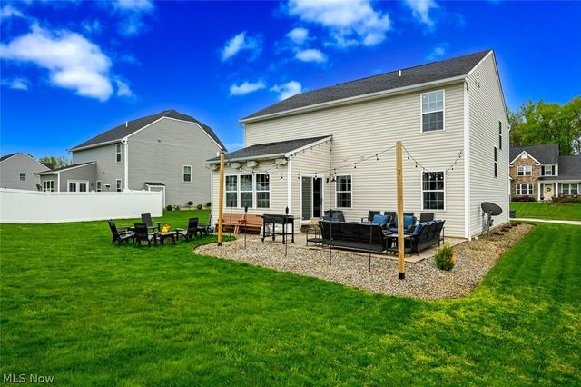 3021 Stonehurst Road, Uniontown, OH 44685