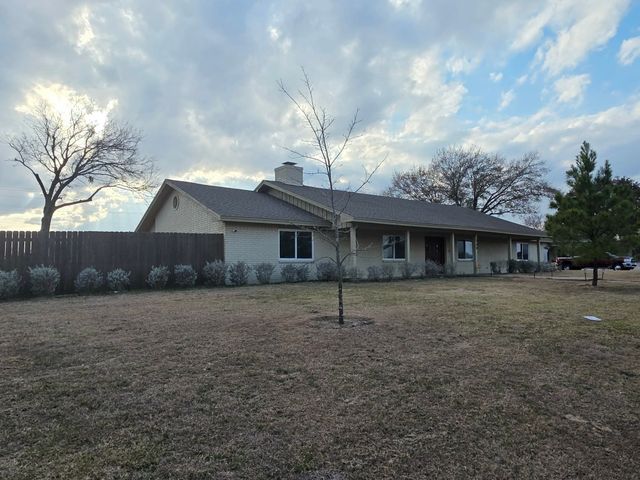 739 Bluebonnet Street, Mexia, TX 76667