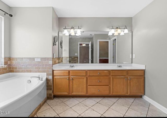 5435 Seaspray Lane, Raleigh, NC 27610