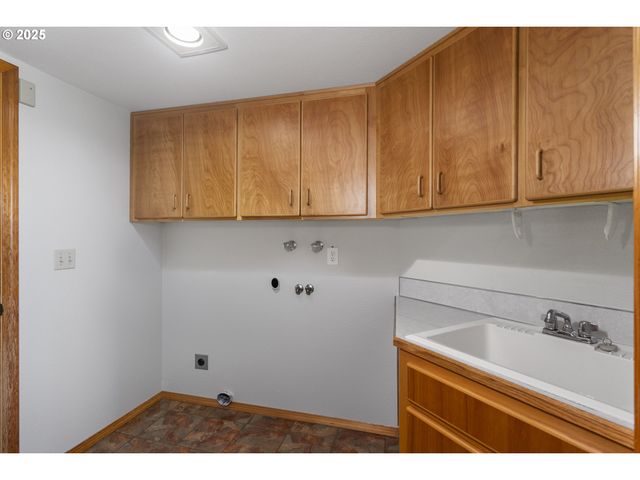 3205 Se BALBOA Dr, Vancouver, WA 98683