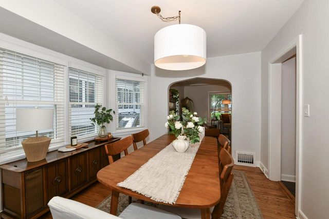 610 N 112th STREET, Wauwatosa, WI 53226