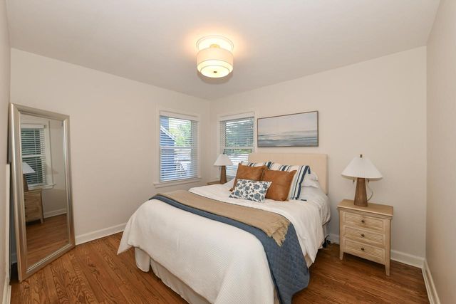 610 N 112th STREET, Wauwatosa, WI 53226