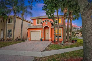 4284 Lake Lucerne Circle, West Palm Beach, FL 33409