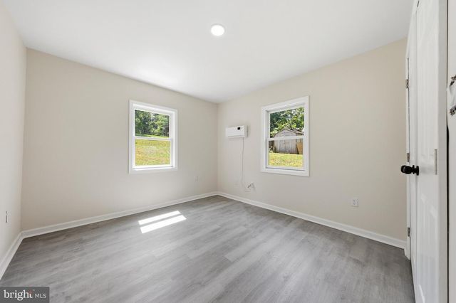 12528 SEAVOLT RD, Hancock, MD 21750