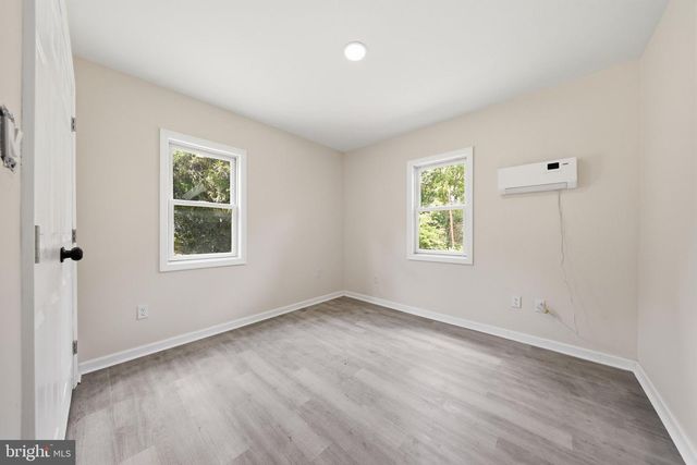 12528 SEAVOLT RD, Hancock, MD 21750