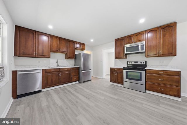 12528 SEAVOLT RD, Hancock, MD 21750