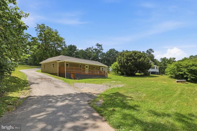 12528 SEAVOLT RD, Hancock, MD 21750