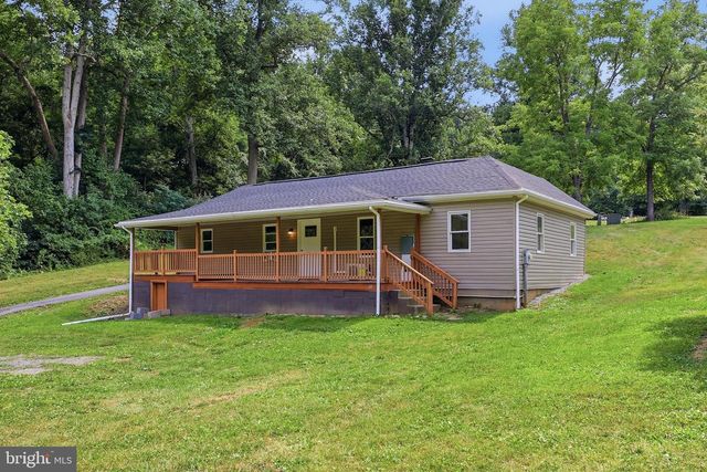 12528 SEAVOLT RD, Hancock, MD 21750
