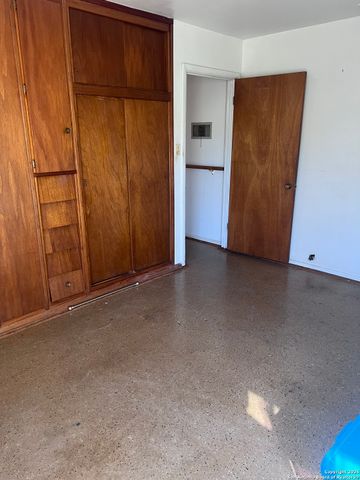 1105 Maia, Pleasanton, TX 78064