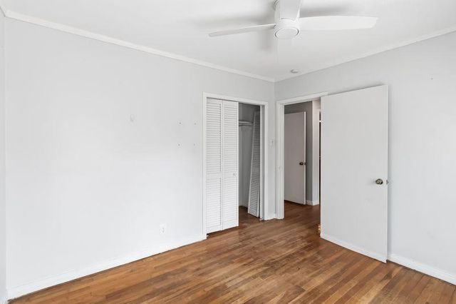 605 W 11th ST, Elgin, TX 78621