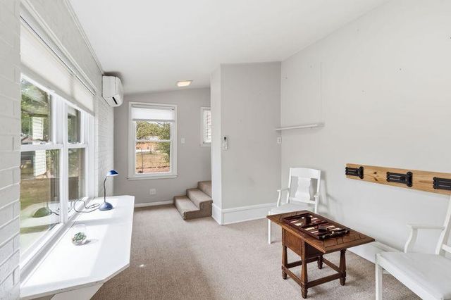 605 W 11th ST, Elgin, TX 78621